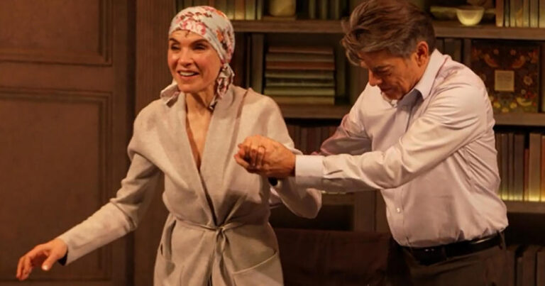 left on tenth julianna margulies peter gallagher 1280