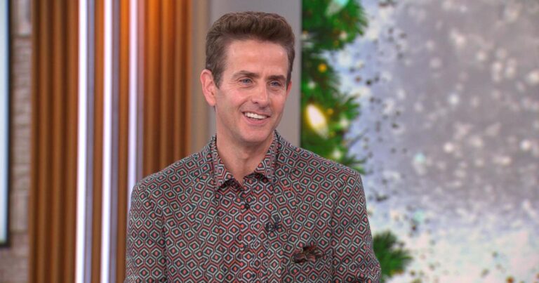 1119 cmoplus joeymcintyre